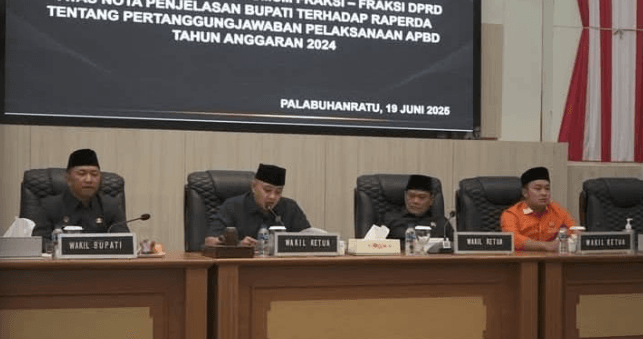 DPRD Kabupaten Sukabumi Gelar Rapat Paripurna, Fraksi Sampaikan Pandangan Umum atas LPJ APBD 2024 1 Screenshot 2025 06 20 125947