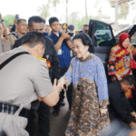 Momen Hangat Kapolri Bertemu Megawati di Hari Ulang Tahun ke-100 Meri Hoegeng Screenshot 2025 06 23 164530