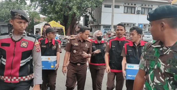 Kejari Cianjur Geledah Kantor Dishub, Usut Dugaan Korupsi Proyek PJU Senilai Rp 40 Miliar 1 Screenshot 2025 06 23 165142