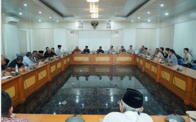 DPRD Kabupaten Sukabumi Tegaskan Dukungan Pemekaran Kabupaten Sukabumi Utara 3 WhatsApp Image 2025 06 10 at 17.38.00 76efb154