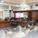 Wali Kota Sukabumi Tegaskan Peningkatan PAD sebagai Kunci Kemandirian dan Keberlanjutan Pembangunan WhatsApp Image 2025 06 23 at 18.30.44 a90dfc09