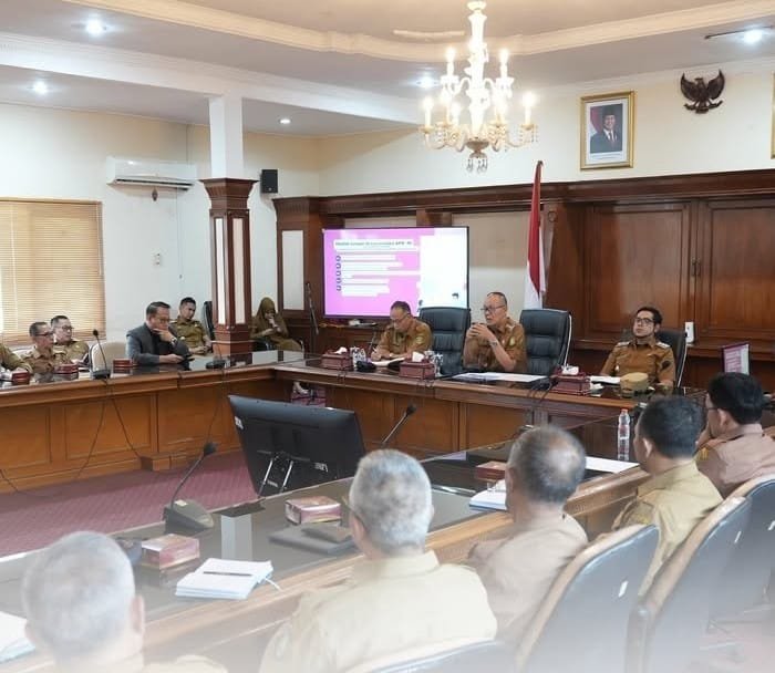 Wali Kota Sukabumi Tegaskan Peningkatan PAD sebagai Kunci Kemandirian dan Keberlanjutan Pembangunan 1 WhatsApp Image 2025 06 23 at 18.30.44 a90dfc09