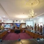 Wali Kota Sukabumi Lepas 16 PNS Purna Bakti: “Pensiun Bukan Akhir, Tapi Awal Kontribusi Baru” WhatsApp Image 2025 06 30 at 17.51.58 be277293