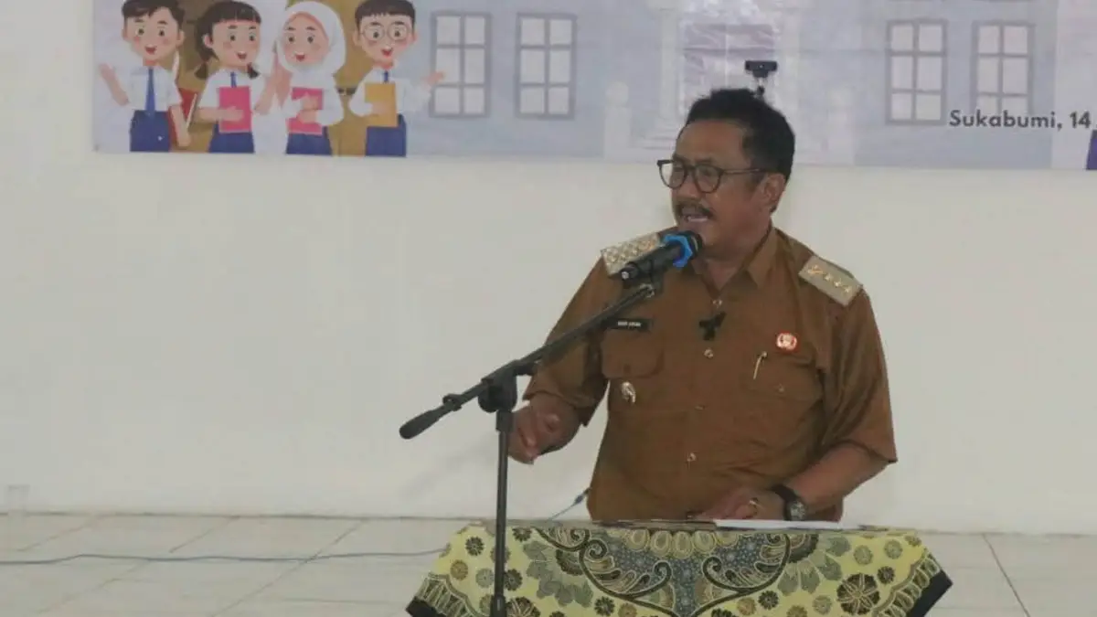 Bupati Sukabumi Asep Japar Harap Sekolah Swasta Tetap Eksis di Tengah Kebijakan Rombel 50 Siswa 1 1752657827 68776fa327b65 EmzJNvj9Fmmuf4LszCbf