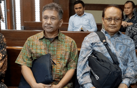 Dua Mantan Pejabat Tinggi BP Migas Dituntut 12 Tahun Penjara dalam Kasus Kondensat 1 Screenshot 2025 07 05 121449