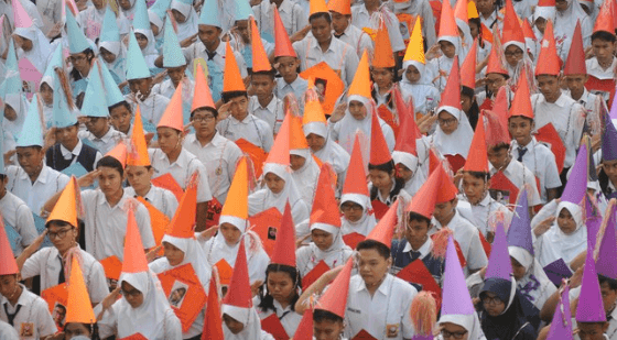 Kebijakan 1 Kelas 50 Siswa di Jabar Picu Kritik: DPRD dan Pakar Pendidikan Soroti Risiko Ketimpangan dan Beban Guru 1 Screenshot 2025 07 09 175413