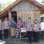 Bakti Sosial yang Dilaksanakan Kapolres Sumenep sebagai Wujud Kepedulian terhadap Warga Lansia di Desa Gunung Kembar WhatsApp Image 2025 07 14 at 14.43.02 efc9c104