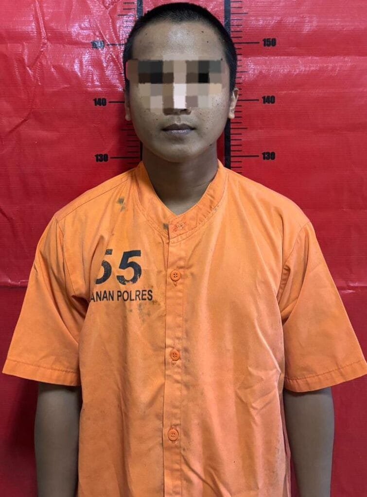 Kembali Satresnarkoba Polres Sumenep Ungkap Kasus Sabu di Gapura 3 WhatsApp Image 2025 07 14 at 16.32.48 28b567a6 1