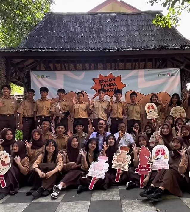 "PKK Goes to School" di Sukabumi: Membangun Generasi Cerdas, Sehat, dan Berkarakter Sejak Dini 1 WhatsApp Image 2025 07 30 at 19.27.09 b3998c87