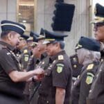 Jaksa Agung Lantik 34 Pejabat Eselon II: 11 Kajati Baru hingga Sejumlah Petinggi Kejagung jaksa agung lantik 11 kajati 1752714206332 169
