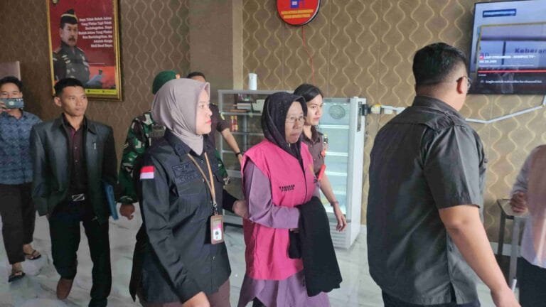 51ddab770421b6e4d53e1a5c1c6e5d05