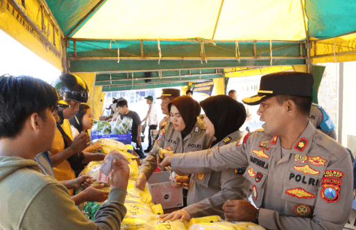Dukung Stabilitas Harga, Polres Sumenep Gelar Gerakan Pangan Murah 3 Screenshot 2025 08 14 135720