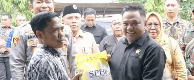 Sambut HUT ke-80 RI, Ketua DPRD Sukabumi Apresiasi Gerakan Pangan Murah yang Sediakan 130 Ton Beras 1 Screenshot 2025 08 16 123533