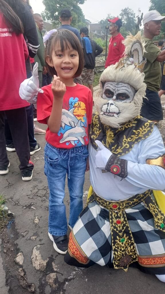 Semarak HUT ke-80 RI, Warga RW 06 Kelurahan Benteng Gelar Jalan Santai hingga Seni Budaya 4 WhatsApp Image 2025 08 10 at 10.08.31 04921a49
