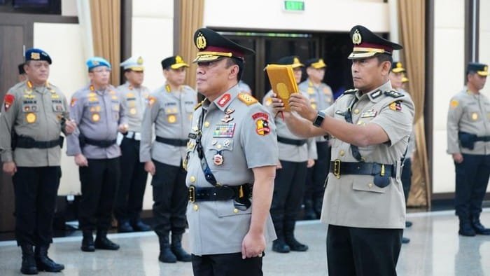 kapolri jenderal listyo sigit prabowo melantik komjen dedi prasetyo sebagai wakapolri di rupattama mabes polri jakarta selatan 1755321534112 169