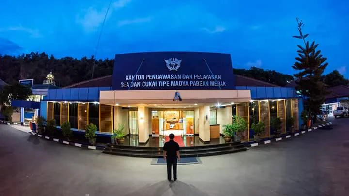 Dugaan Pemerasan dan Manipulasi Penangkapan Rokok Ilegal, Oknum Bea Cukai Merak Disorot 1 unnamed 2