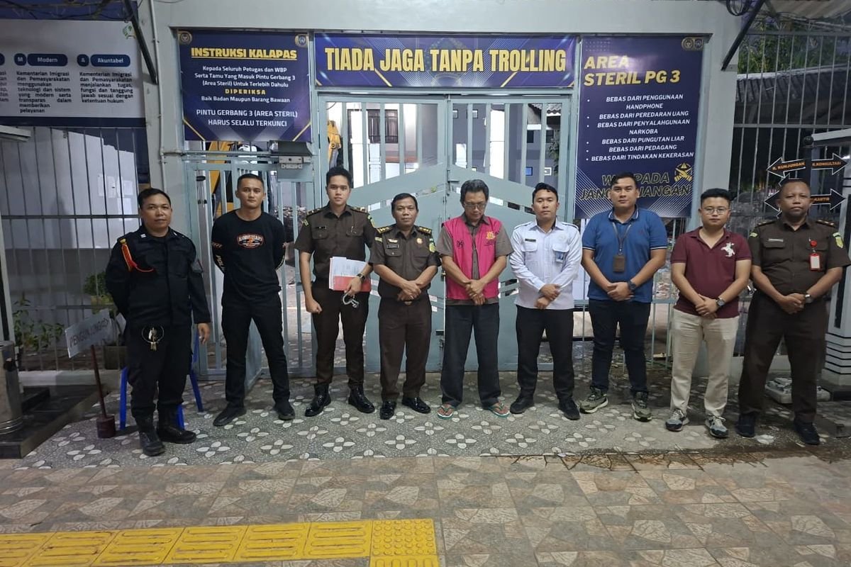 Kejari Bekasi Tahan Pengelola Agunan Pegadaian, Rugikan Perusahaan Rp748 Juta 1 68d7df11db5c4