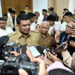 Hakim Minta Jaksa KPK Hadirkan Gubernur Bobby Nasution di Sidang Korupsi Proyek Jalan PUPR Sumut Screenshot 2025 09 25 064011