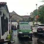 Kejari Sukabumi Limpahkan Empat Tersangka Korupsi DLH ke Rutan Bandung WhatsApp Image 2025 09 12 at 07.32.16 46337c67