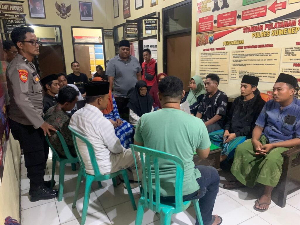 Polsek Lenteng, Fasilitasi Penyelesaian Kasus Dugaan Pencurian dan Pelecehan di Desa Ellak Daya. 3 WhatsApp Image 2025 09 26 at 20.33.02 d16077c2