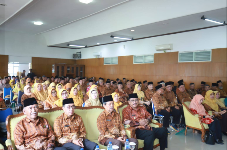 Peringati HUT ke-63 PWRI, Bupati Sukabumi Ajak Pensiunan Jadi Teladan bagi ASN dan Masyarakat 2 Screenshot 2025 10 13 125404
