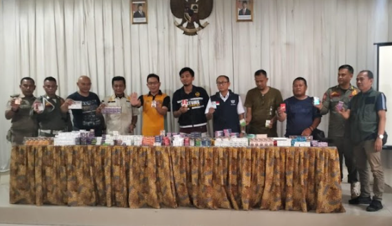 Bea Cukai Bogor dan Satpol PP Sukabumi Razia Rokok Ilegal, 14.848 Batang Disita di Empat Kecamatan 3 Screenshot 2025 10 16 075623