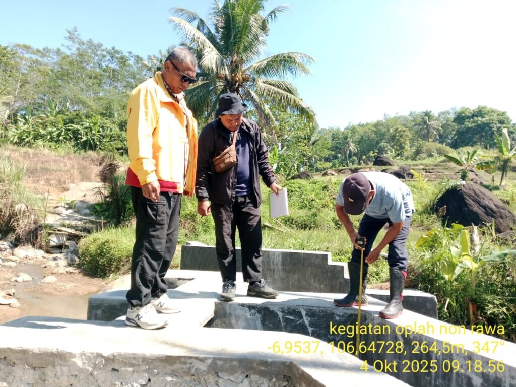 Gapoktan Limusnunggal Sukses Realisasikan Pembangunan Damparit Tahun Anggaran 2025 2 WhatsApp Image 2025 10 14 at 07.33.52 f486a6ad