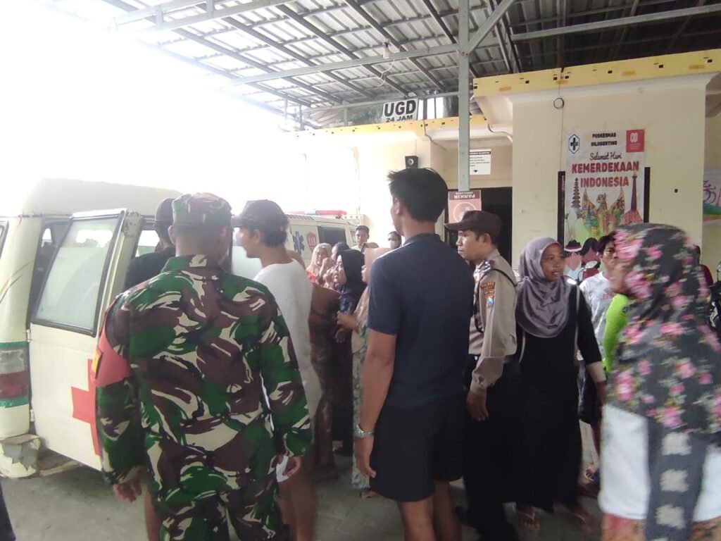 Anak 17 Tahun Tenggelam di Dermaga Bringsang Giligenting, Polsek Giligenting Lakukan Olah TKP dan Koordinasi dengan Keluarga Korban 2 WhatsApp Image 2025 10 20 at 20.21.18