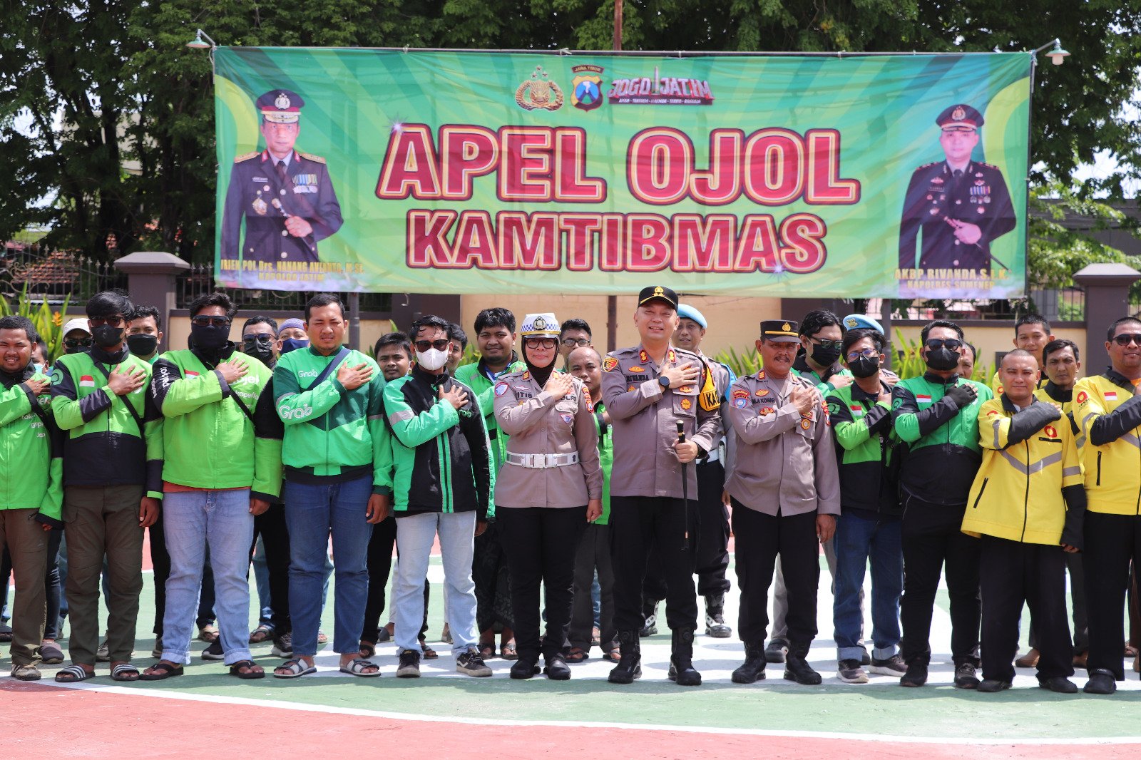 Kapolres Sumenep Ajak Komunitas Ojek Online Jadi Pelopor Kamtibmas Di Kota Keris 2 WhatsApp Image 2025 10 24 at 14.11.58 dd889e24