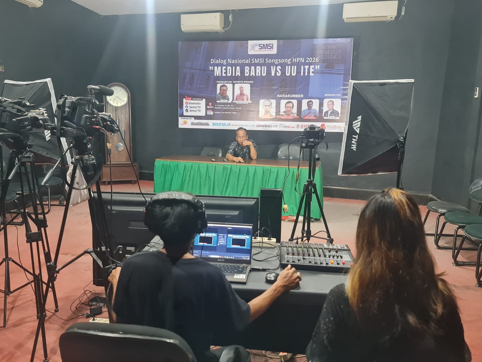 Diskusi Nasional SMSI akan Mengupas Tuntas Media Baru dan UU ITE 2 WhatsApp Image 2025 10 28 at 05.44.11 97f42a21