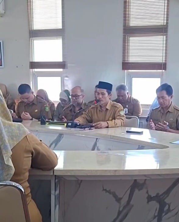 RSUD R. Syamsudin, SH Terima Kunjungan Tim Ombudsman RI: Komitmen Tingkatkan Mutu Pelayanan Publik 3 WhatsApp Image 2025 10 28 at 12.12.52 5cb76710