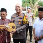 Dengan Rasa Kepedulian Kapolres Sumenep Wujudkan Rumah Layak Huni Untuk Warga Kurang Mampu WhatsApp Image 2025 10 29 at 18.19.14 1