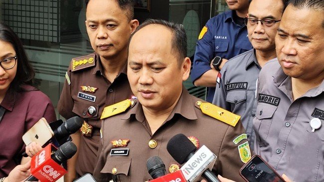 Kajari Jakarta Barat Tak Dipidana Usai Terima Uang Rp500 Juta dari Kasus Robot Trading Fahrenheit 1 anang supriatna 1752646648574 169