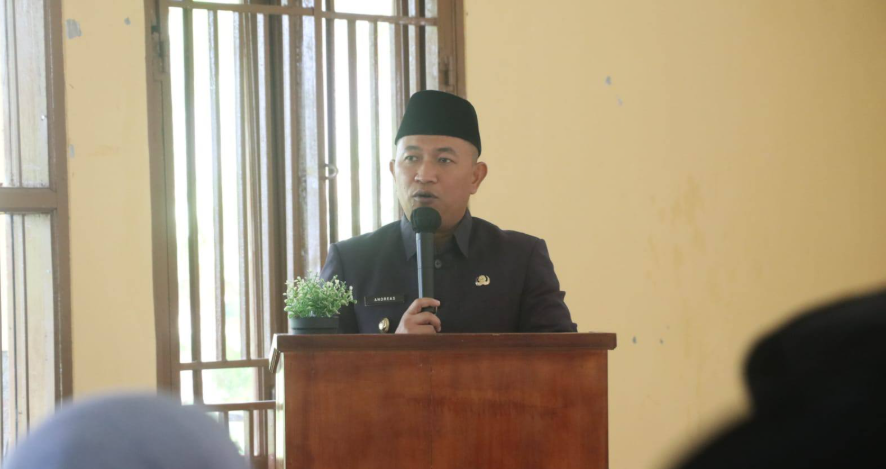 Wabup Sukabumi Tegaskan Pentingnya Pendidikan Karakter saat Lantik 27 Kepala Sekolah Baru 5 Screenshot 2025 11 24 170136