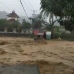 Gubernur Dedi Mulyadi Soroti Pembukaan Lahan di Hulu, Sebut Bencana Sukabumi Akibat Alam yang “Akut Rusak” WhatsApp Image 2025 11 01 at 12.44.16 1