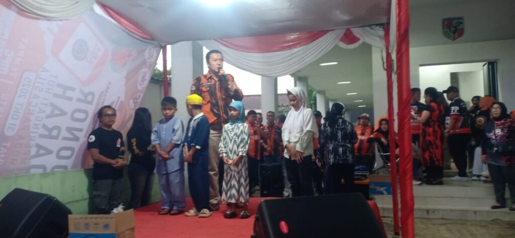 MPC Pemuda Pancasila Kota Sukabumi Santuni 66 Anak Yatim dan Duafa, Tegaskan Komitmen Sosial di Momen HUT. 2 WhatsApp Image 2025 11 01 at 16.00.13 8f2d8ff0