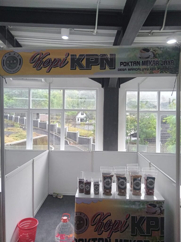 Festival Kopi Sukabumi 2025, Pemerintah Dorong Ekonomi Kerakyatan, Petani Harap Dukungan Alat Produksi 2 WhatsApp Image 2025 11 13 at 19.55.22 56b37b7d