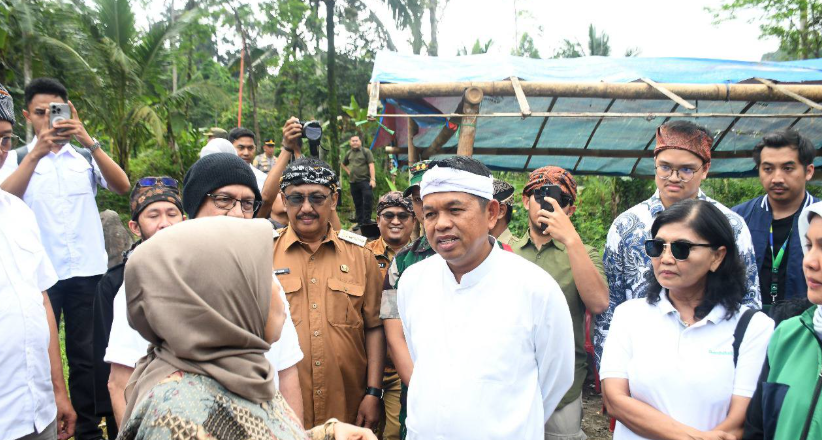 Gubernur Jabar Resmikan Renovasi PLTMH Ciganas, Dorong Warga Maksimalkan Listrik untuk Kegiatan Produktif 3 Screenshot 2025 12 01 171847