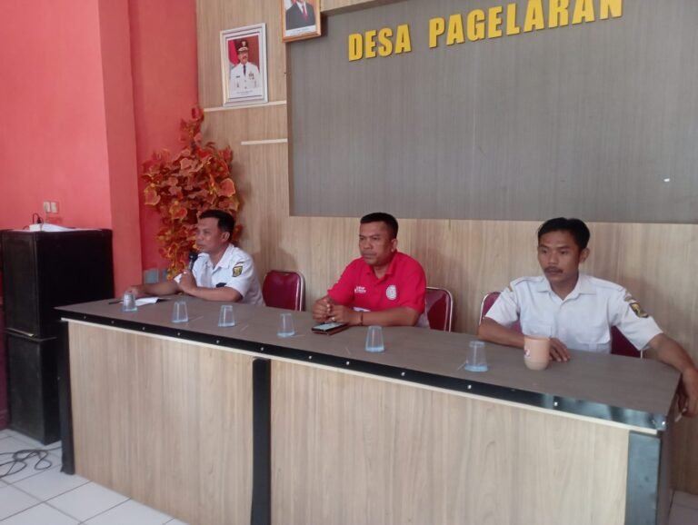 Pembagian Insentif Karang Taruna dan LPM Desa Pagelaran, Kades Tekankan Sinergi Membangun Desa