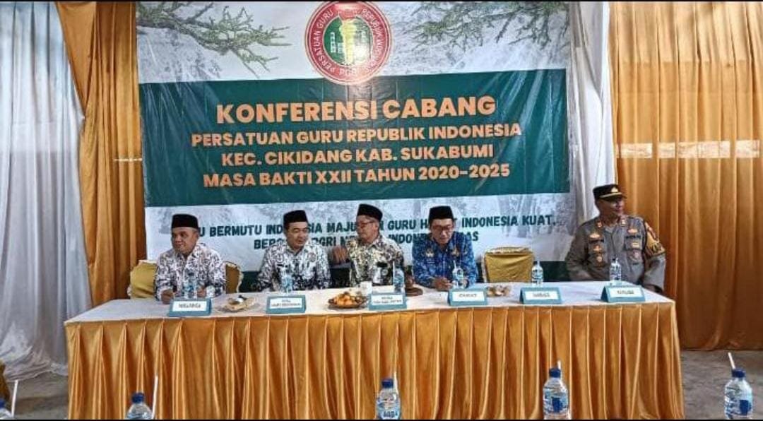 H. Aji Fauzi Kembali Pimpin PGRI Cikidang untuk Periode 2025–2030 1 WhatsApp Image 2025 12 18 at 5.12.07 PM