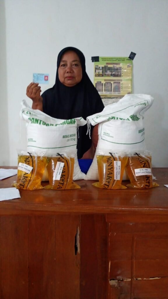 Desa Bojongkerta Salurkan Beras dan Minyak Sayur untuk 1.203 KPM 2 WhatsApp Image 2026 07 13 at 10.46.141
