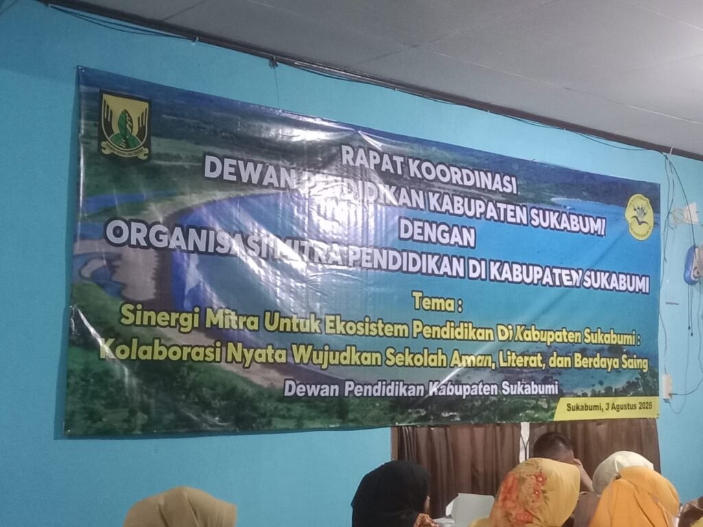 Sekdis Pendidikan Buka Rakor Dewan Pendidikan Bersama Mitra Pendidikan di Kabupaten Sukabumi 3 WhatsApp Image 2026 08 03 at 13.45.23