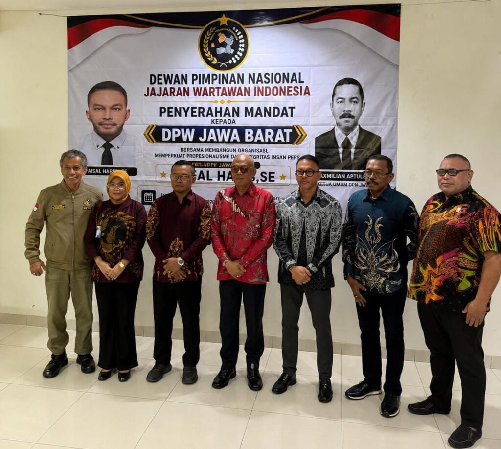 DPN JWI Resmi Serahkan Mandat kepada Faisal Haris sebagai Ketua DPW Jawa Barat 2 WhatsApp Image 2026 09 03 at 9.55.14 PM