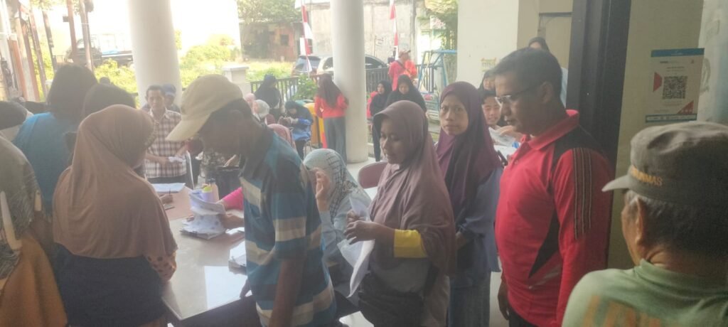 2.085 PBP di Rangkapan Jaya Terima Bantuan Pangan, Lurah Riyan: Sangat Bermanfaat bagi Warga 3 WhatsApp Image 2026 09 07 at 12.19.012
