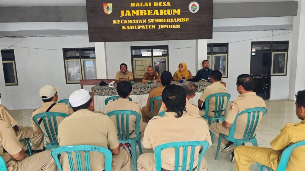 Camat Sumberjambe, Evaluasi Pajak Desa di Kaki Gunung Raung 2 WhatsApp Image 2026 10 07 at 10.11.27 AM